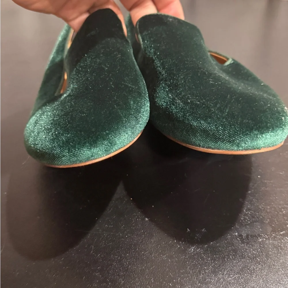 J. Crew academic green velvet flats loafers size 9